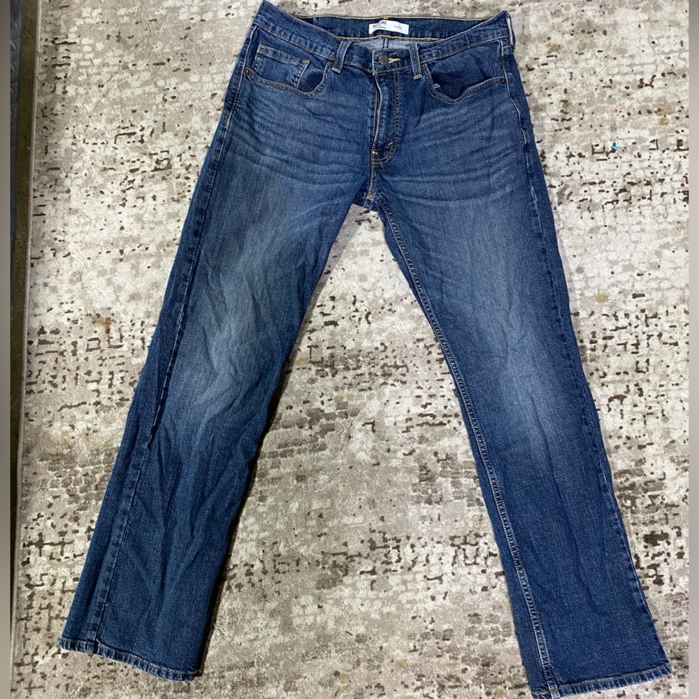 Signature Gold by Levis Strauss and Co relaxed fit blue jeans size 32x32